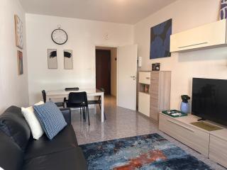 Lungomare Pescara Beachfront & City Center - 7