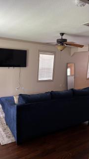 Cozy Blissful 2BR Near Downtown Houston & Med Center - 7