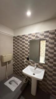 Florida DHA Luxury Apartment - 6