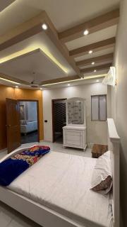 Florida DHA Luxury Apartment - 4