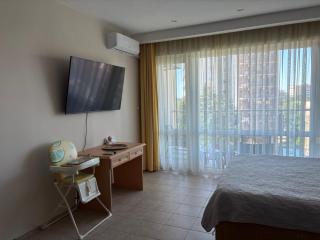 Miramar Palace 612 - 9