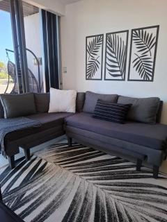 Infinity LG3 Seaview Beach Apartment - 8