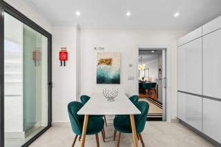 Penthouse with Sea View in Top Location - 4