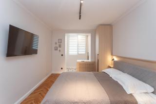 Homerent Miron Costin - 2