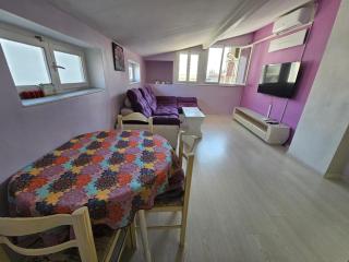Top floor apartment in the Center of Pomorie - 9