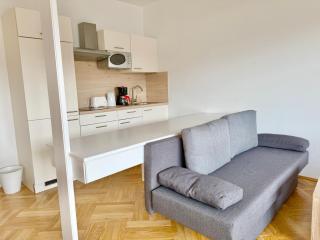 Lake View Apartment - Free Parking - 3
