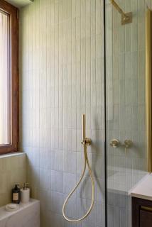 Design Apartment with Lake View and Private Garden - 4