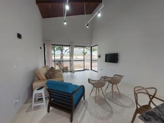 Charming house in gated condominium - 2