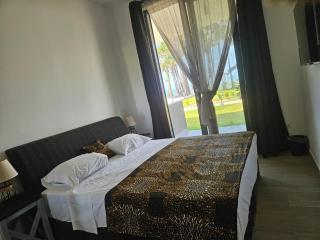 3 Bed Gem Waterfront Apartment - 3