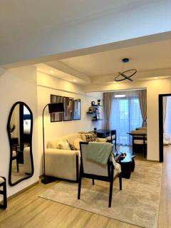 1BR Marina Bay Westlands Modern Gem with City View - 0