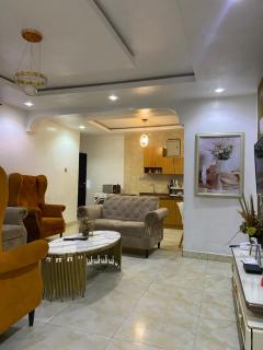 Hollysee Hotel & Suites - 8