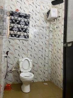 Hollysee Hotel & Suites - 7