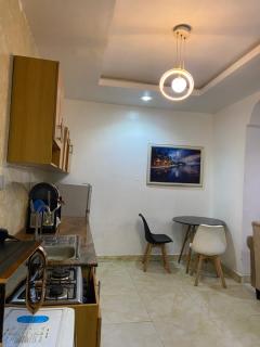 Hollysee Hotel & Suites - 3