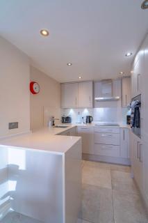 High Floor Marina View 1 bed Apartment AC and WiFi - 8