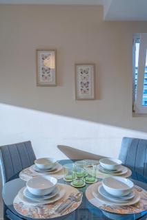 High Floor Marina View 1 bed Apartment AC and WiFi - 3