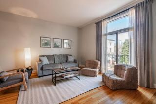 Charming Old City haven Parking - Rooftop - Sleeps 8 - 4
