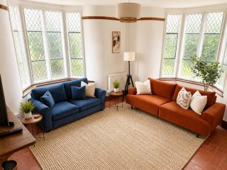 Historic Gatehouse inc Private Garden Near Oswestry & Wrexham - 9
