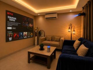 Velantis Stay - LuxurySuite - Golf Course Rd - Home Theatre - 0