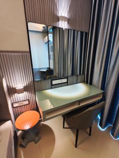 4 min to Jonkerstreet Premium Hotel 4 Star Netflix - 7