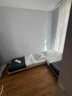 Old Town 2BR I Private Terrace I Balcony I Self Check-in I cohost - 2