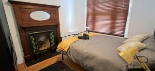 4 Bed House for Contractors & Professionals - 9