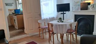 4 Bed House for Contractors & Professionals - 7