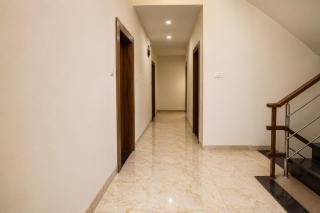 Hotel Crest Inn Near Bombay & Medanta Hospital & Dhirubhai Ambani Hospital - 1