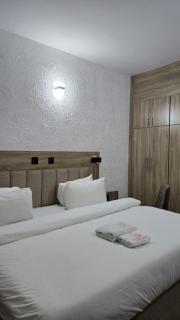 The White Tamarind - 9