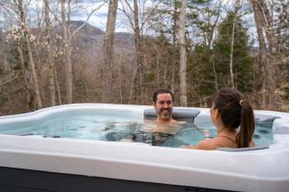 Chalet Boreä - Private Spa, Sauna and Fireplace - 5 Min to Tremblant - 5