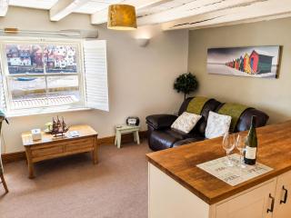 Whitby Sea View Cottage Prime Historic Old Town Location - 9