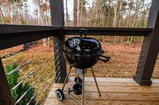 The Cozy Doe Tiny Home in the Woods with Fire Pit - 6