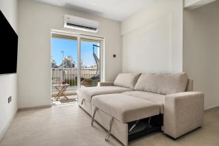 Newly Renovated Seaview Apartment in Central Agia Napa - 4