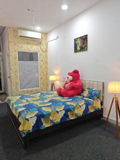 Hide Out primium stay - 5