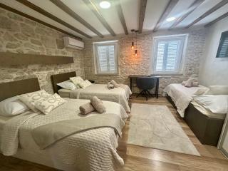 Guest House Laura - 7