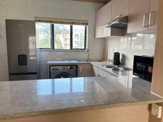 Charming 2-Bedroom Apartment in Midrand, South Africa - 7