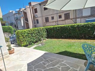 Apartment Garden Residence with private parking - 2