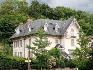 Villa Hestia B&B de charme dans une villa historique face aux thermes - 2