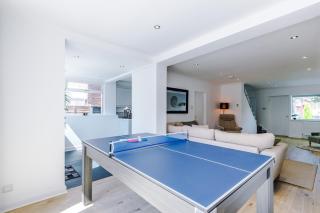 *NEW* 3BR Home | Driveway | Garden | Pool Table - 3