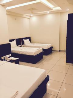 Hotel Bombay Residency--Bombay Lucky Restaurant - Mangalore - 1