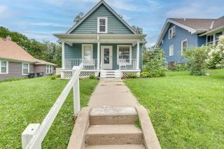 Walk to Benson Nightlife & Dining! Home w/ Yard - Omaha - 0