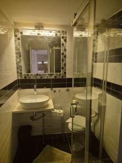 Avala Grand Residence with Free Parking - 1
