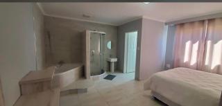 Rundu Rainbow Guesthouse - 4