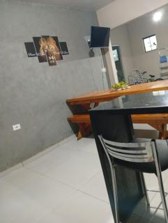 Quarto em edícula com banheiro espaço privativo - 2