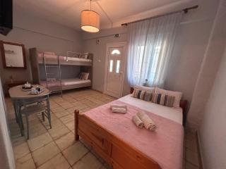 Annas studios by the sea - 9