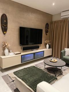 Cozy at the Signature - 7
