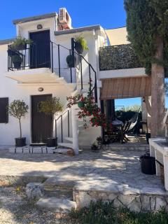Apartment Dolce Vita - 40 m to the sea & Beach-sleeps 3 - 8
