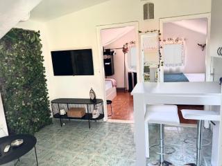Apartment Dolce Vita - 40 m to the sea & Beach-sleeps 3 - 2