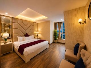 Luxury Top Floor Duplex Apartment 2 Master Bedrooms Plus 1 Single Bedroom Centaurus Mall Islamabad - 2
