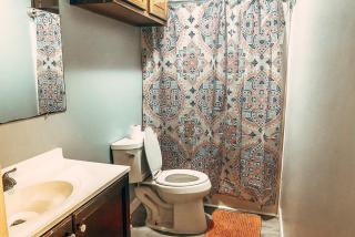 Scenic Mountain Views 4 Bedrooms 2 Bath Home - 3