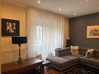 WMC CASA just 5 min away - 1